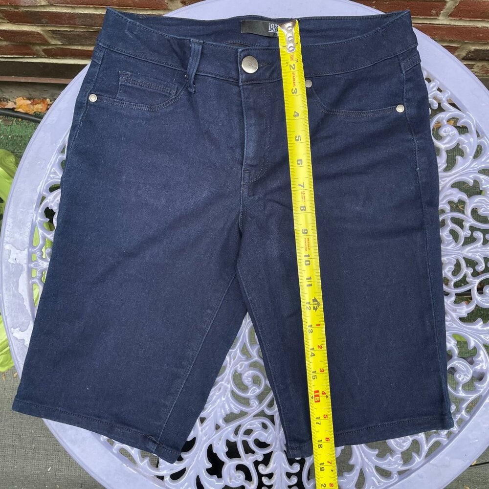 1822 Denim Shorts - Picture 9 of 11